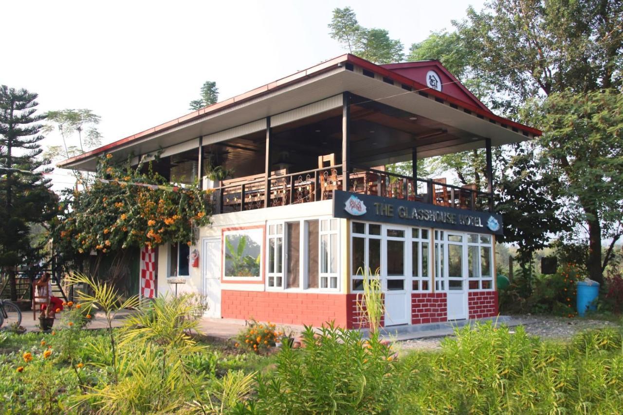 The Glasshouse Hotel Kawasoti Экстерьер фото
