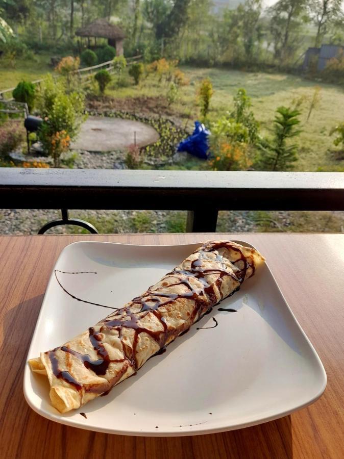 The Glasshouse Hotel Kawasoti Экстерьер фото